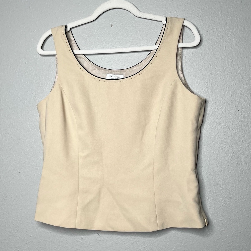 TAHARI Arthur S. Levine Size 10 Cream Top